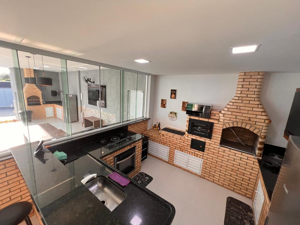 Kitchen or kitchenette, oven