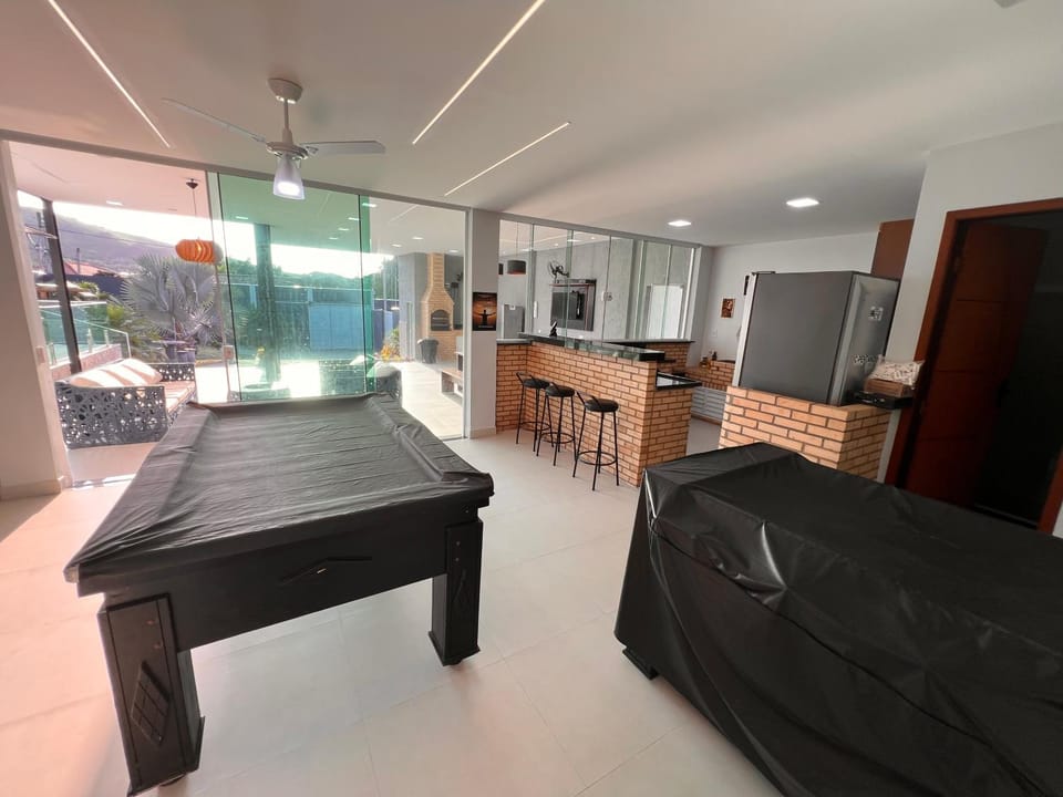 Game Room, Kitchen or kitchenette