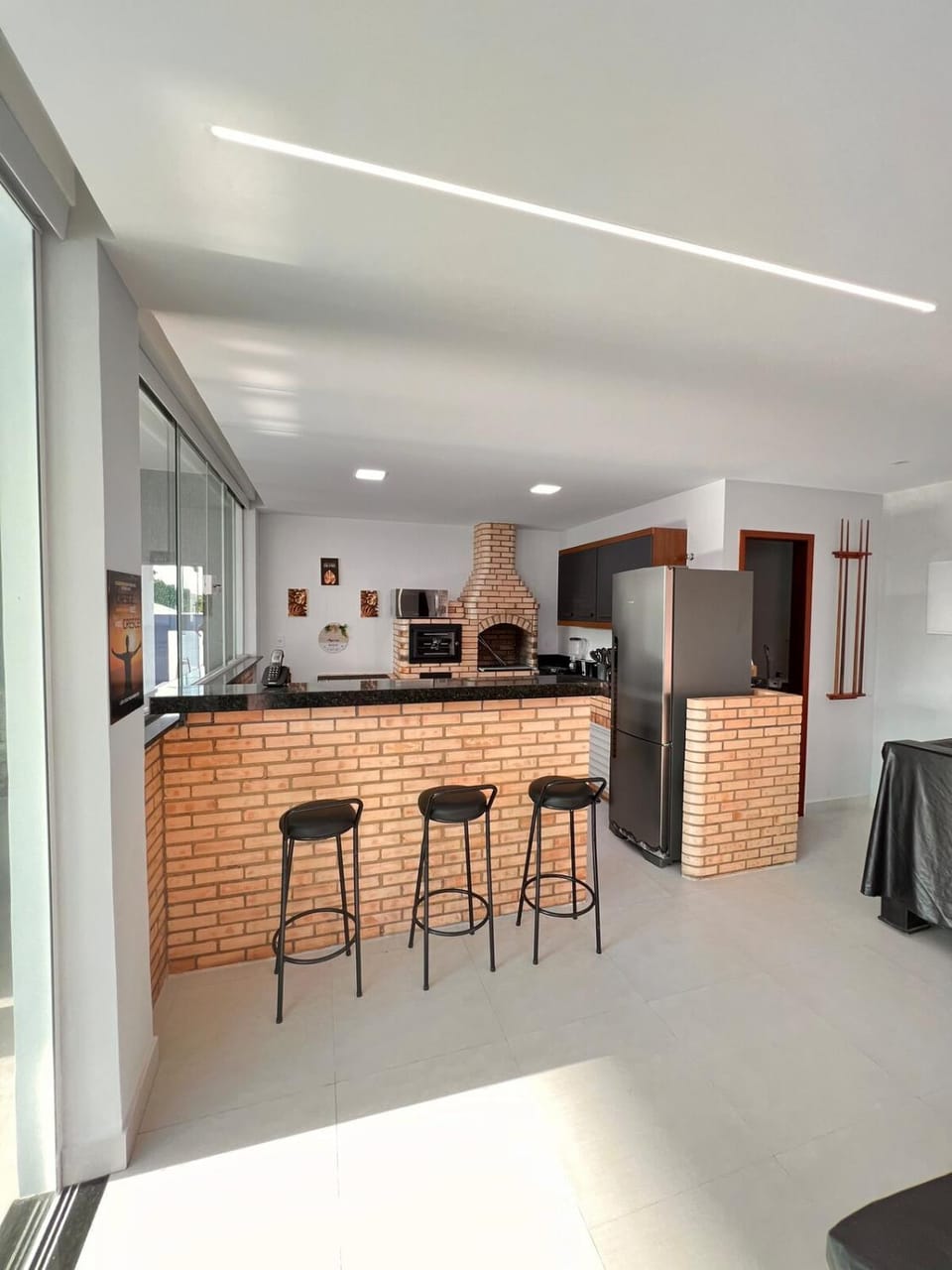 Game Room, Kitchen or kitchenette, oven