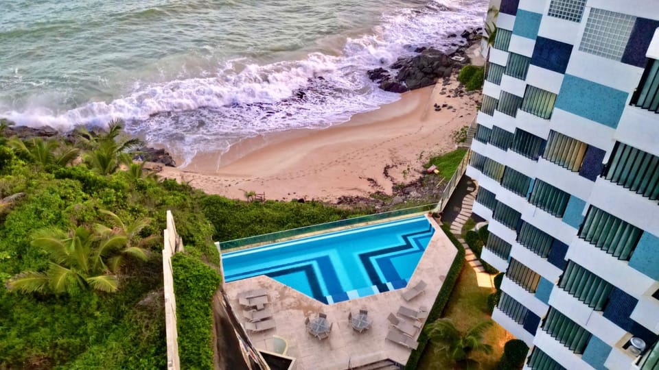 Apto LUXO 2/4 Pé na Areia Terrazzo Rio Vermelho Apartment in State of Goiás