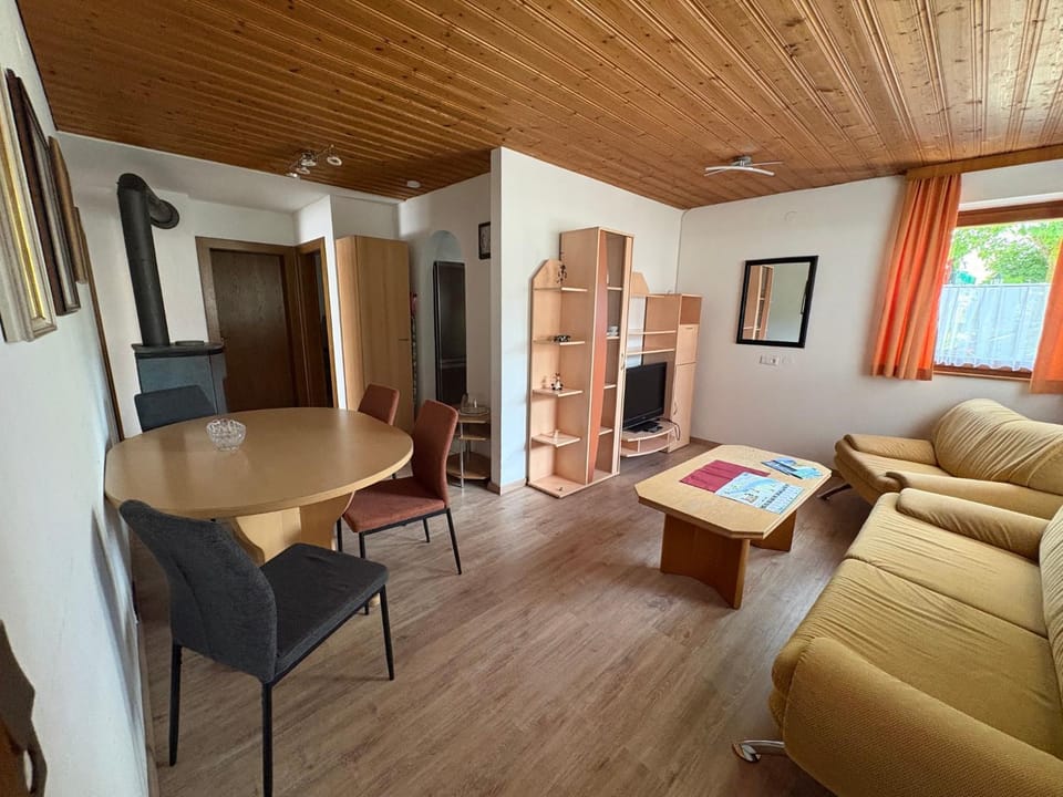 Haus im Garten Apartment in Weissensee
