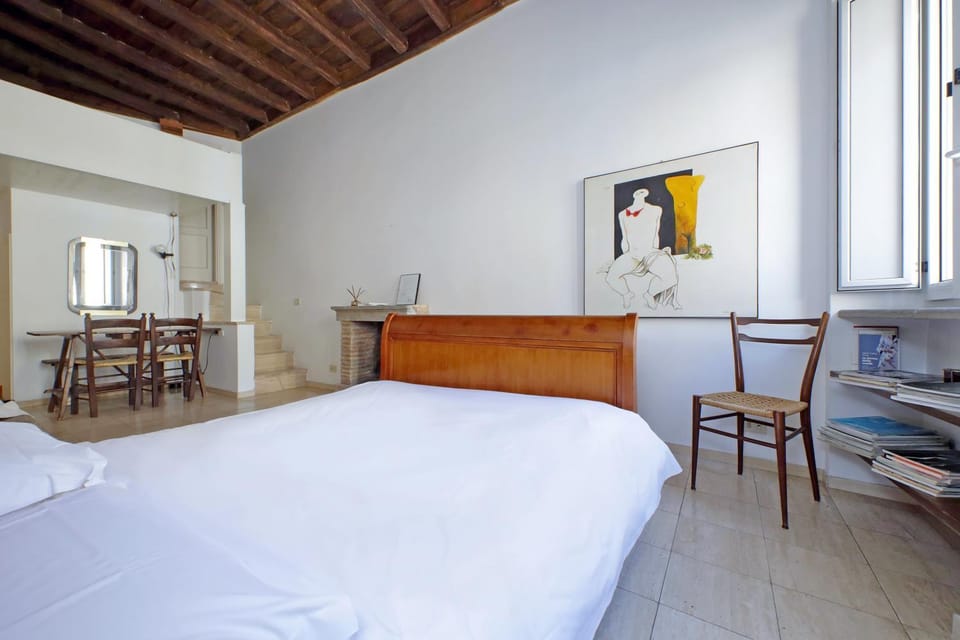 Bed, Photo of the whole room, Dining area, Bedroom