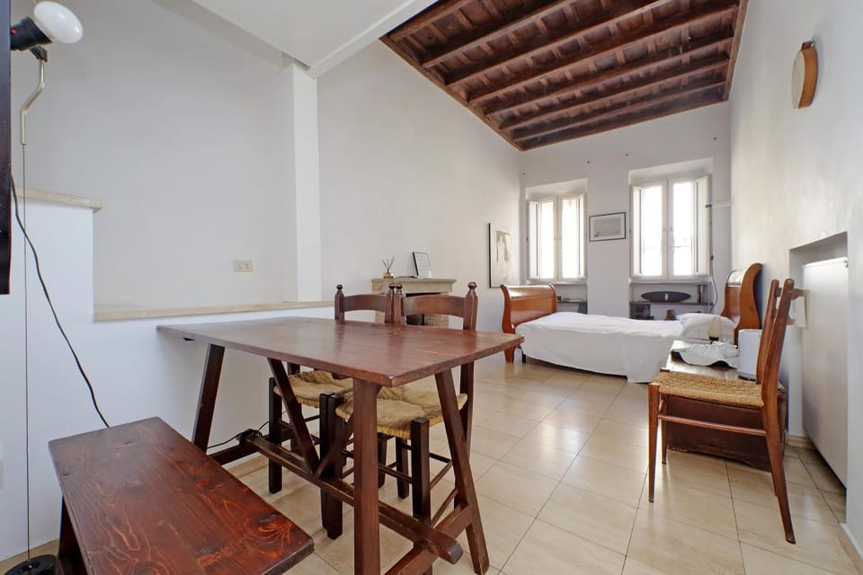 Bed, Living room, Photo of the whole room, Seating area, Dining area, Bedroom