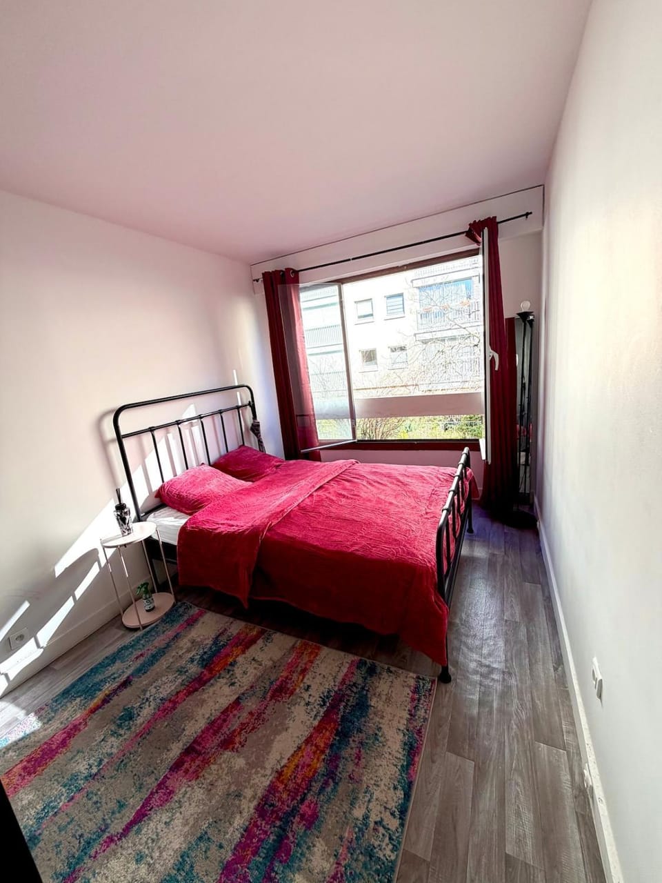 Bright & Cozy Room in Shared Apartment Near Eiffel Apartment in Paris