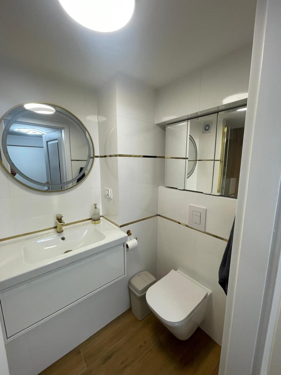 Toilet, Bathroom