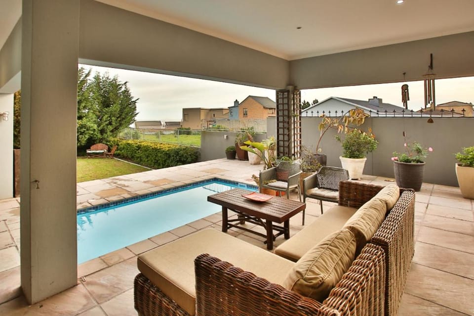 Patio, Balcony/Terrace