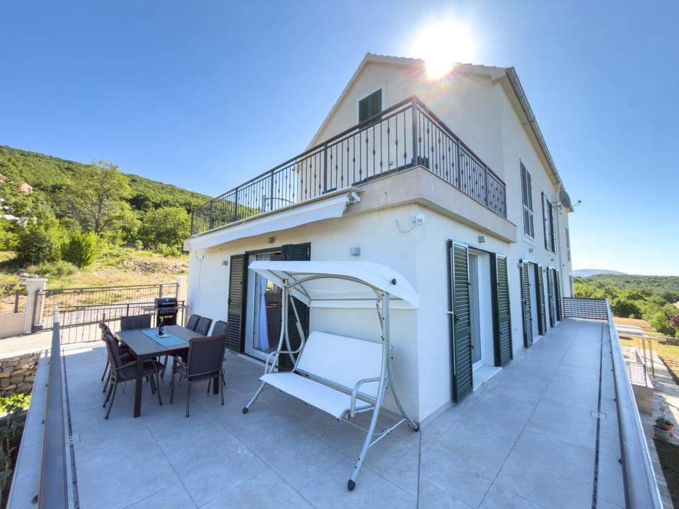 Day, Balcony/Terrace, Mountain view