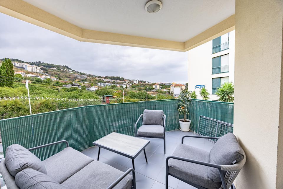 Natural landscape, Balcony/Terrace, Mountain view