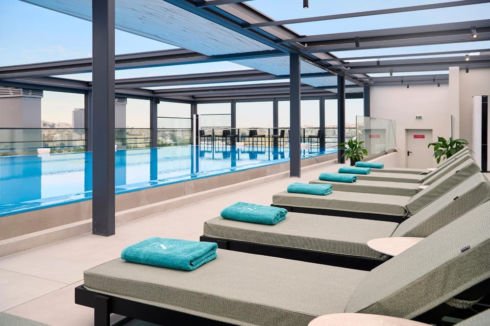 Pool view, Swimming pool