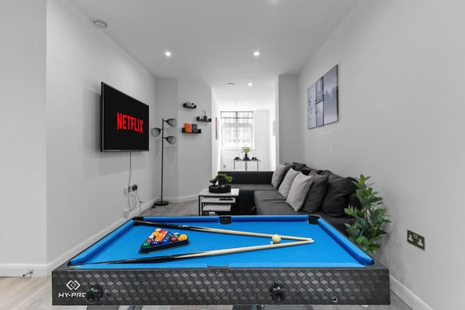 Signature Apartment Near City Centre & Universities Apartment in Leicester