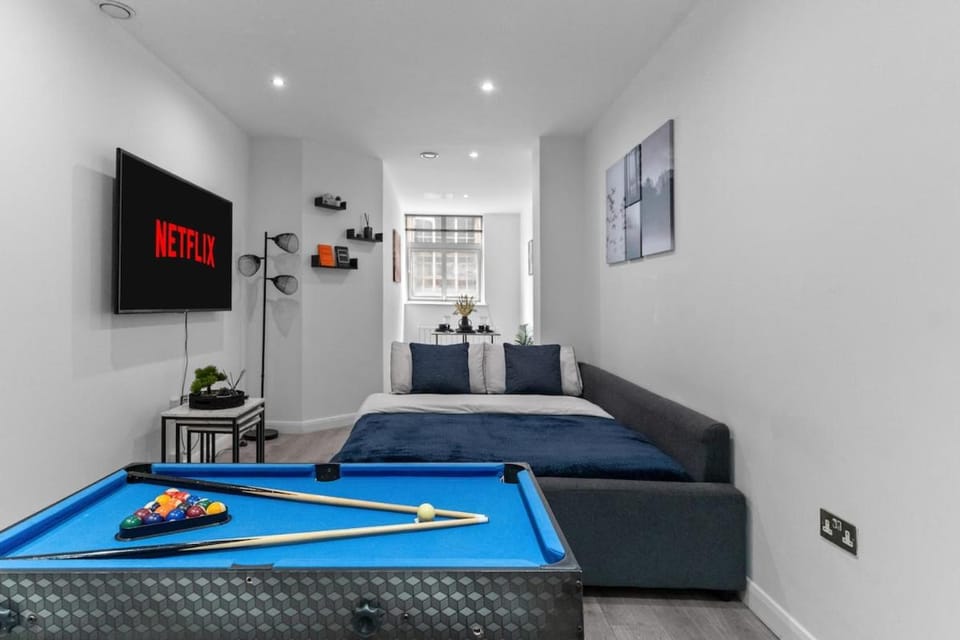 Signature Apartment Near City Centre & Universities Apartment in Leicester