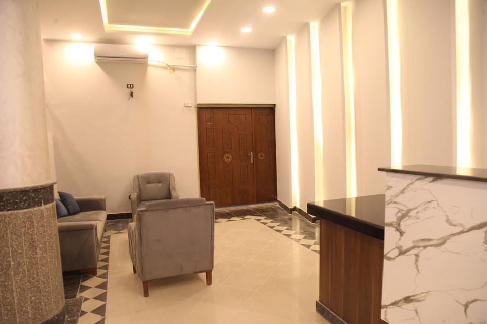 Lobby or reception, Seating area