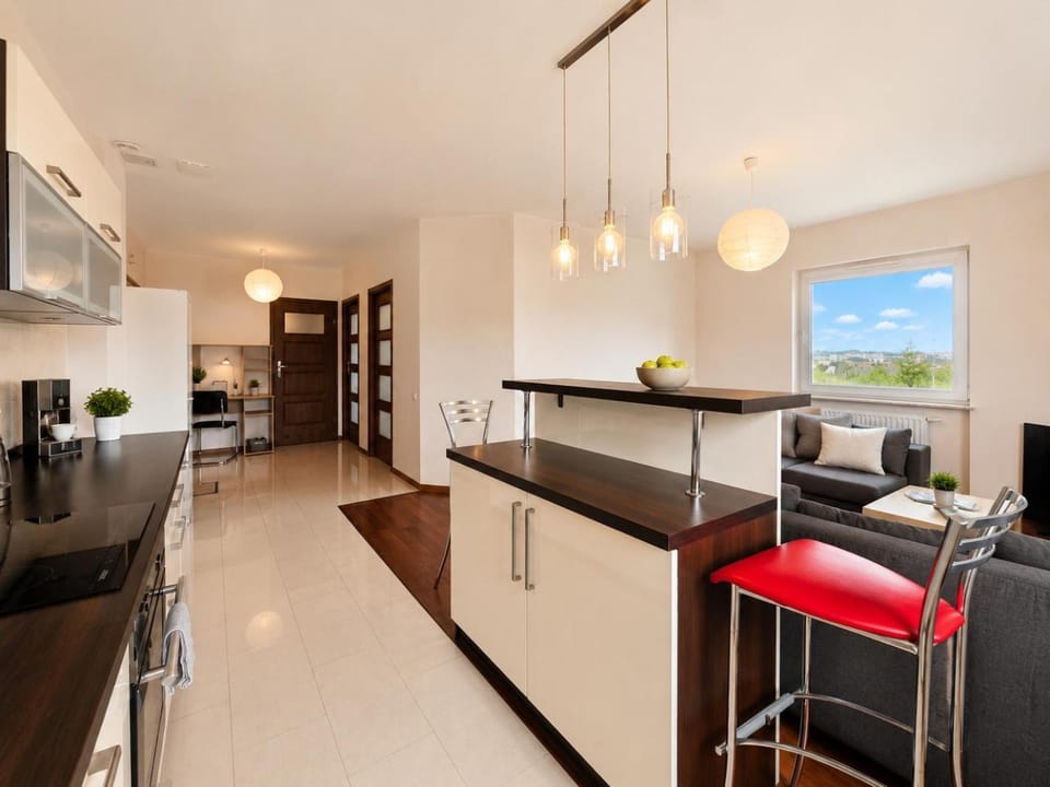 Kitchen or kitchenette, Living room, Seating area, Dining area, minibar, oven, stove