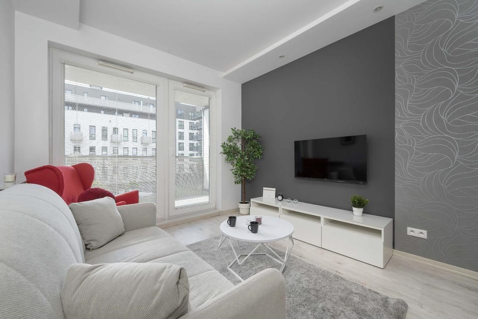 TV and multimedia, Living room, Seating area, Evening entertainment