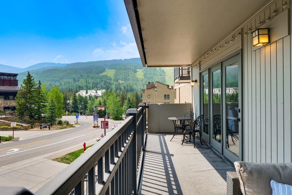Lionshead Village Condo - Steps from Gondola House in Vail