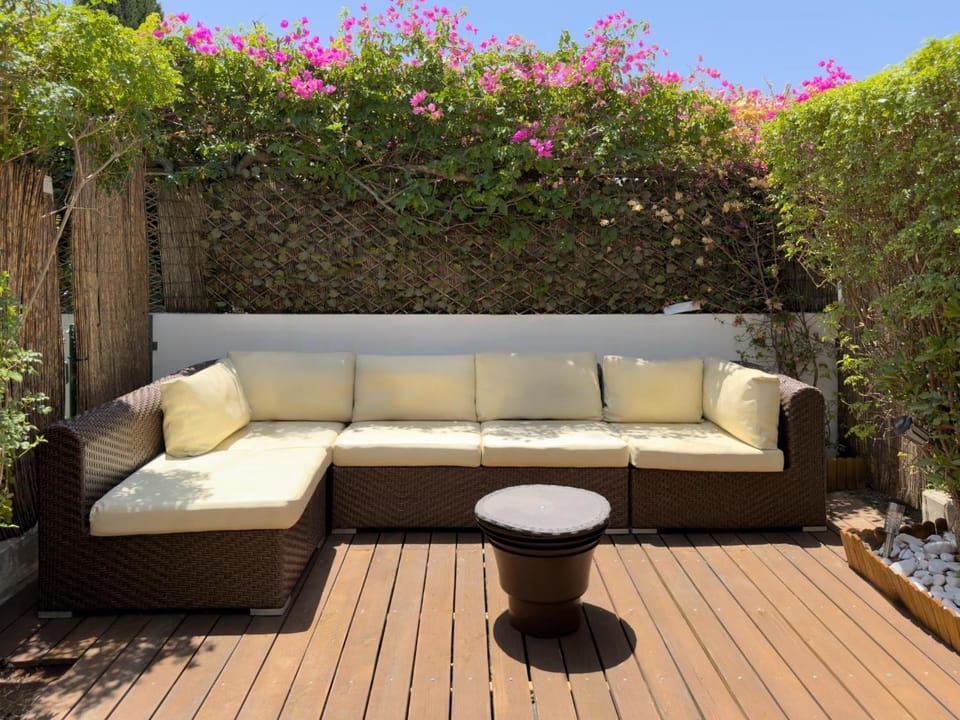 Patio, Garden, Seating area