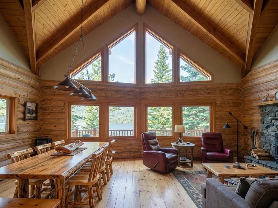 Eagles Crest House in Oregon