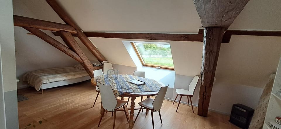 Hébergement VIGNES ET RIVIERES Apartment in Bourgogne-Franche-Comté