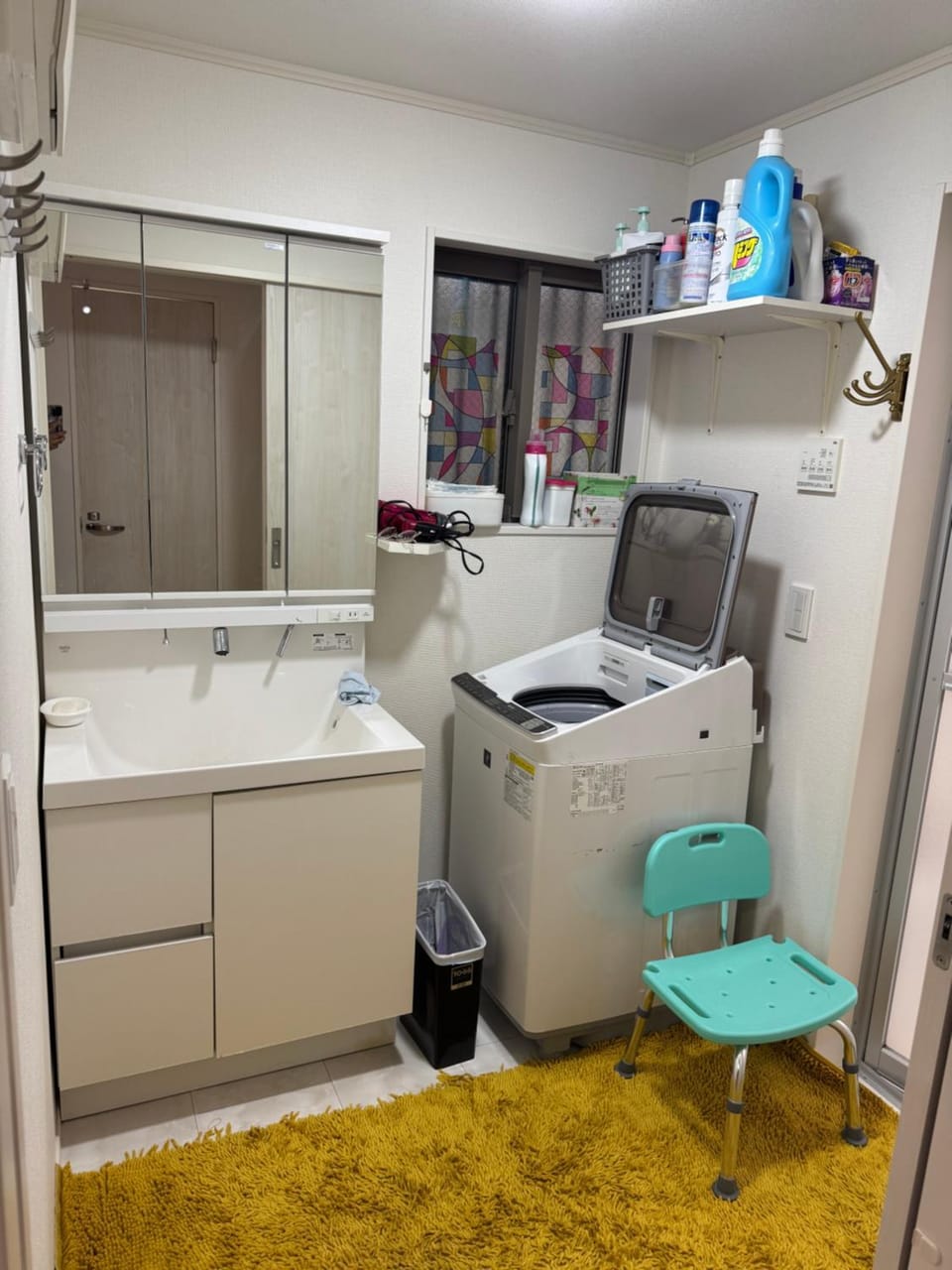 Bathroom, washing machine, dryer
