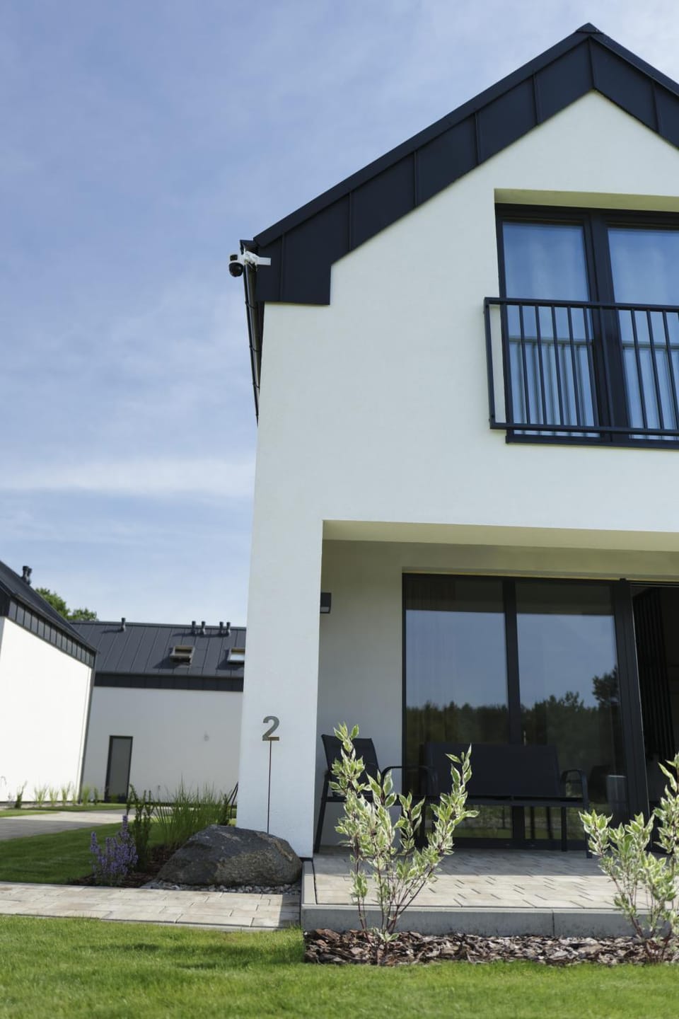 Property building, Day, Garden, Garden view