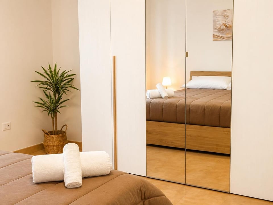 Bed, Bedroom, wardrobe
