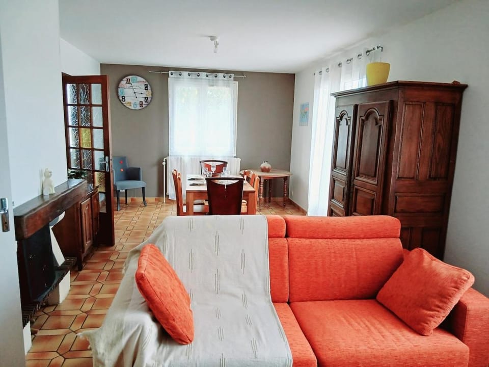 Maison familiale avec grand exterieur Villa in Bourgogne-Franche-Comté