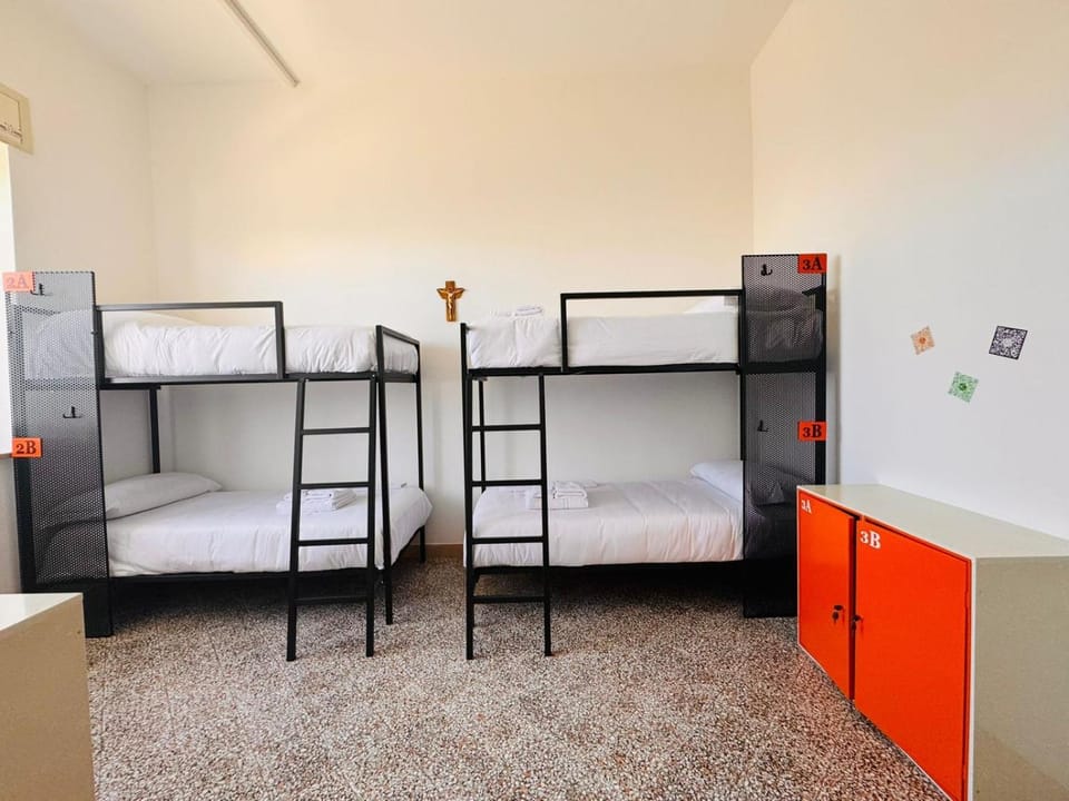 bunk bed