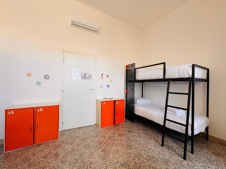 bunk bed