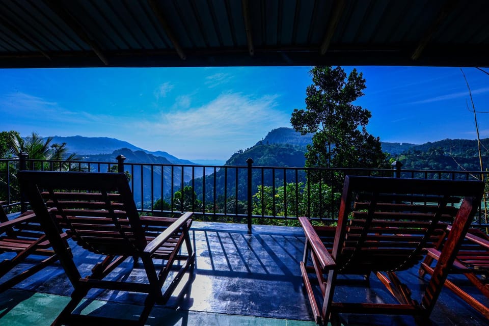 View (from property/room), Balcony/Terrace, Mountain view, sunbed