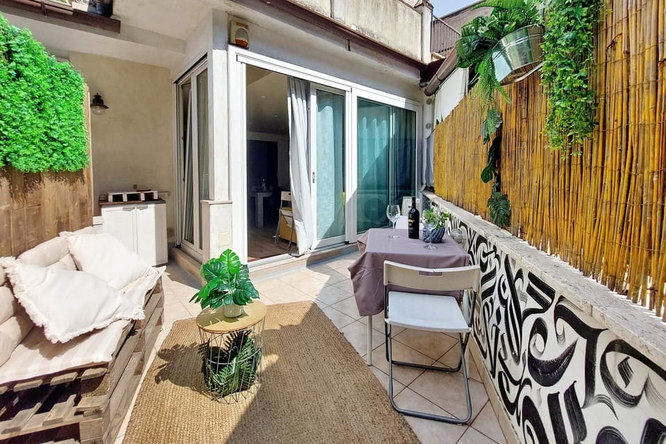 Pyramid Testaccio Boutique Loft Apartment in Rome