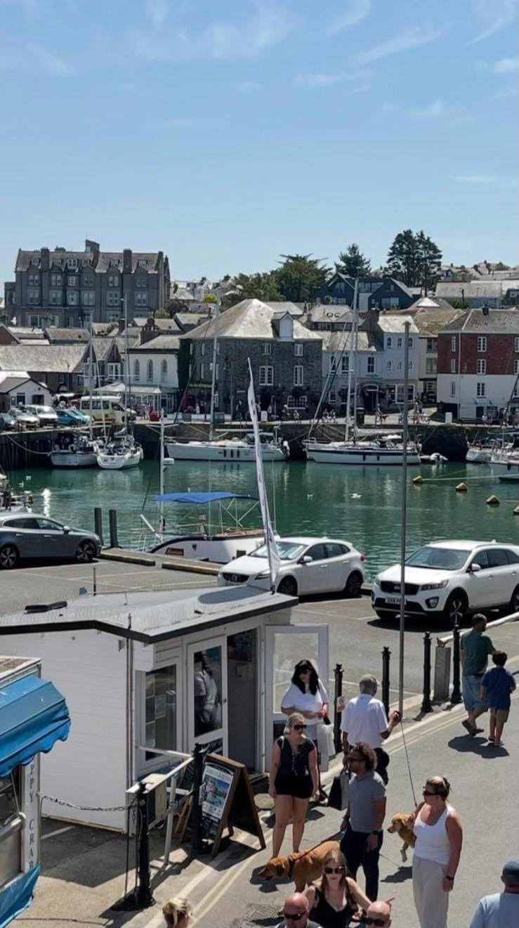 No 1 north quay Padstow Apartment in Padstow