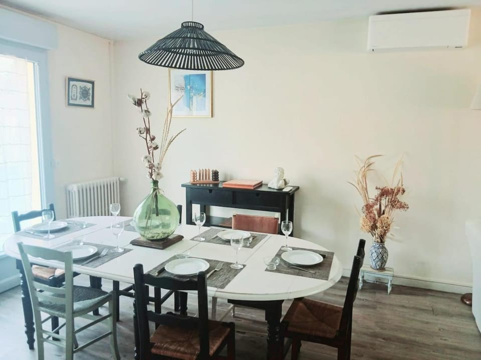 Maison climatisée de charme avec jardin- Auxerre Villa in Bourgogne-Franche-Comté