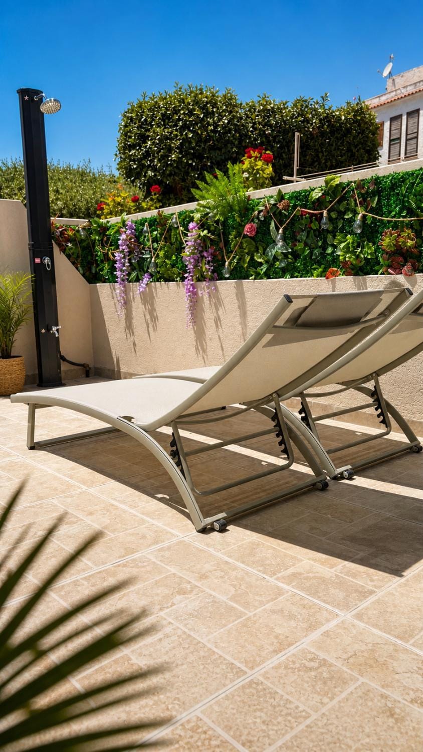 Patio, sunbed