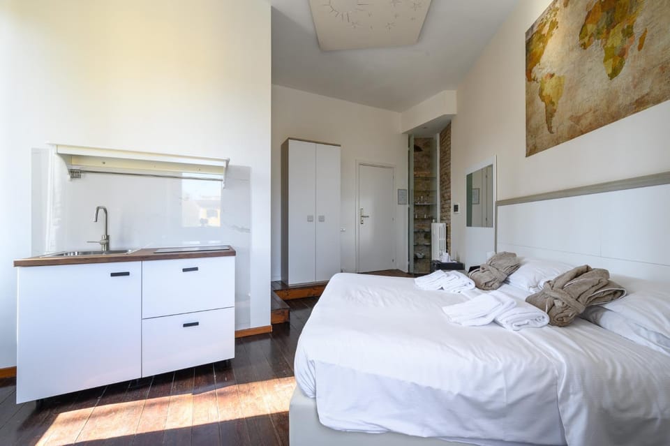 Bed, Photo of the whole room, Bedroom, kitchen