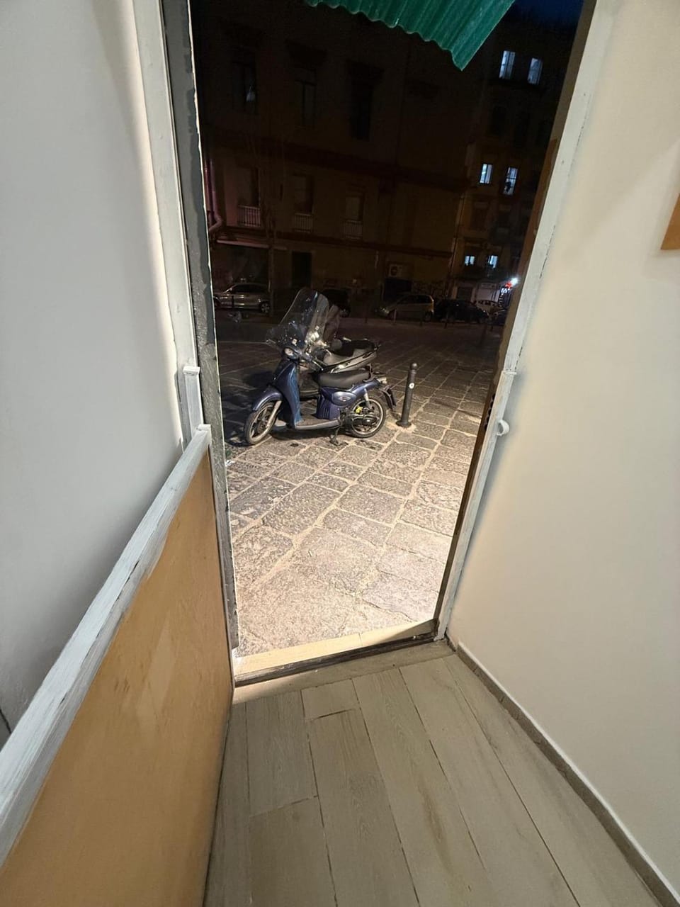Piazzetta Small Apartment in Naples