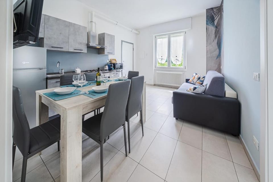 Blue Garden Como - 2BR - Free Parking Apartment in Como