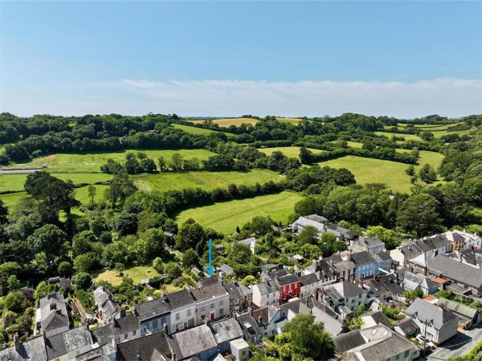 Tan Cottage A Timeless Devon Retreat Dog friendly House in Plymouth