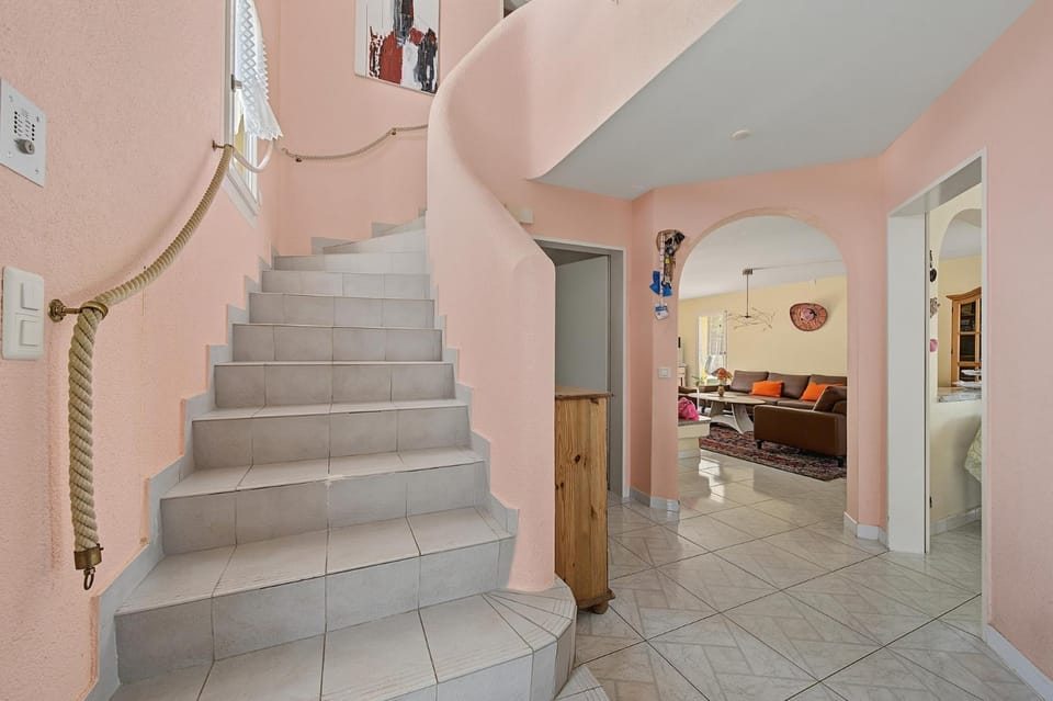 Yellow Suite Bed and Breakfast in Aargau, Switzerland