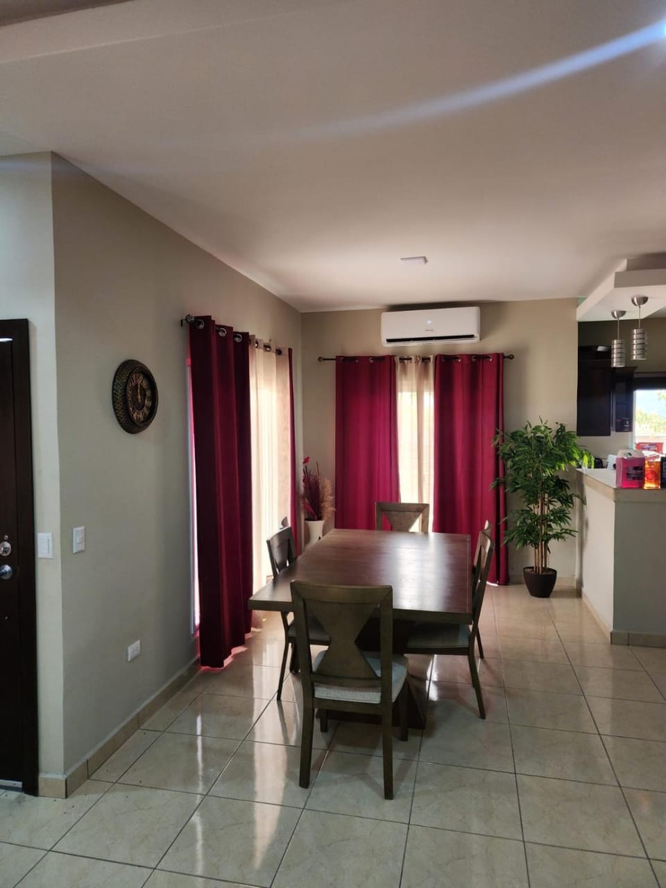 Dining area, Dinner