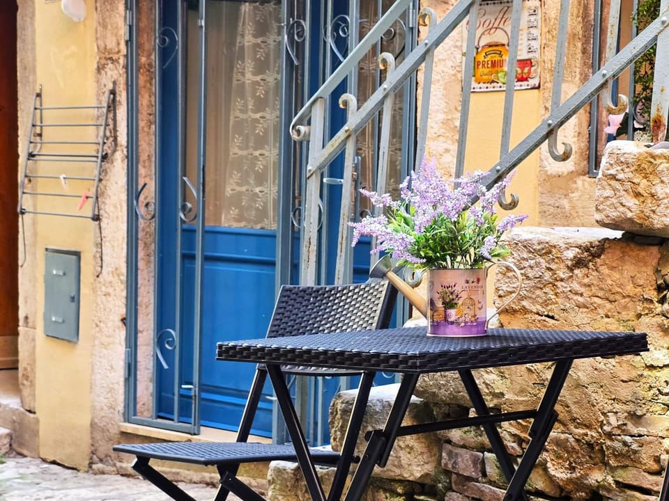 Balcony/Terrace, Dining area