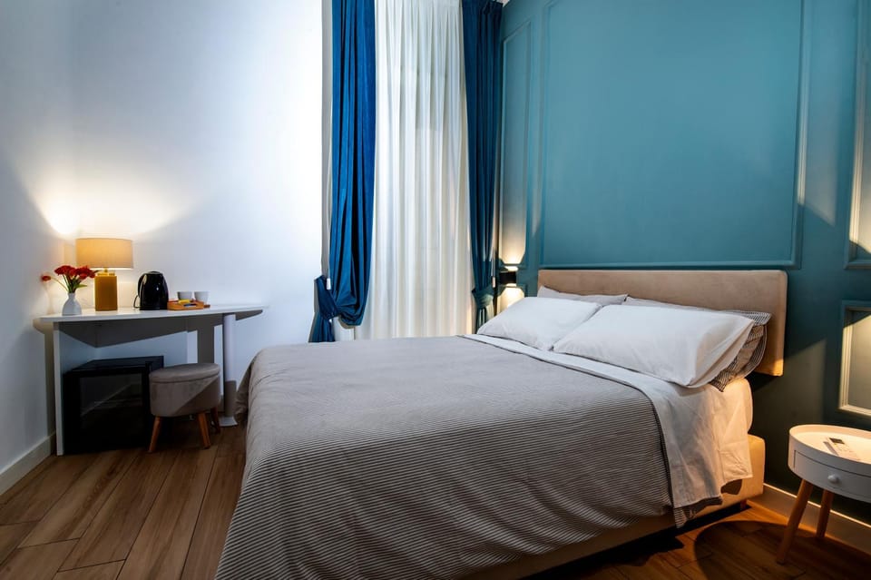 Bed, Photo of the whole room
