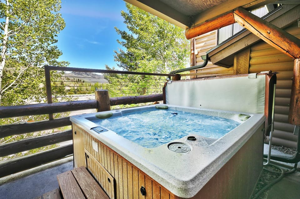 Comstock Apartment in Park City