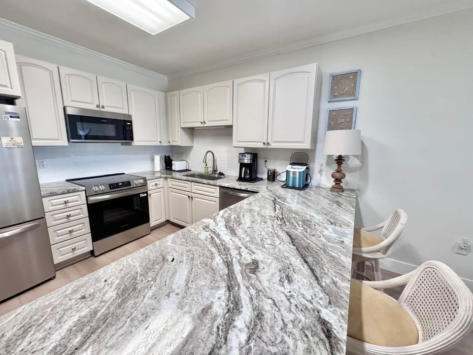 Kitchen or kitchenette, kitchen