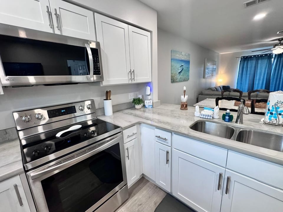 Kitchen or kitchenette, kitchen