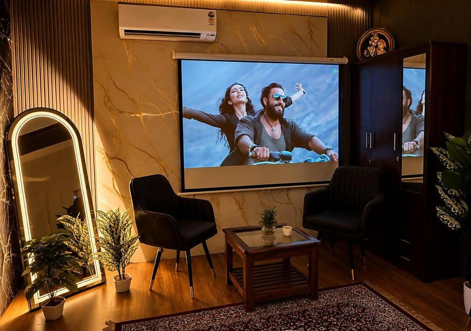 TV and multimedia, Seating area