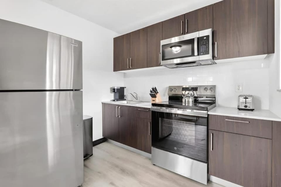 Beautiful 2BR Near Beach Airport & Las Olas Apartment in Dania Beach