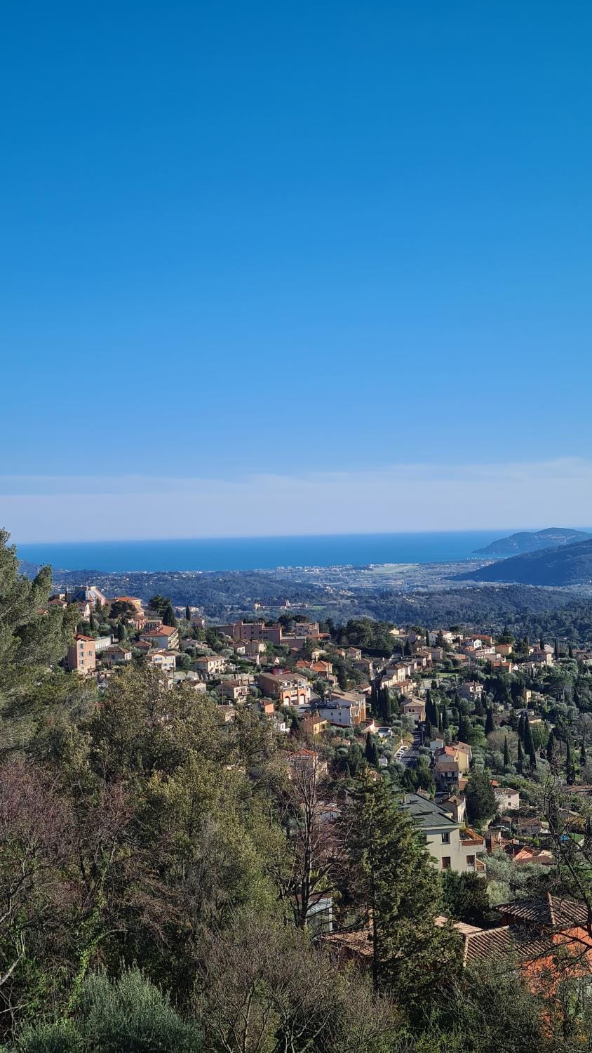 Les Hauts de GRASSE - Vue panoramique mer et montagne Apartment in Grasse