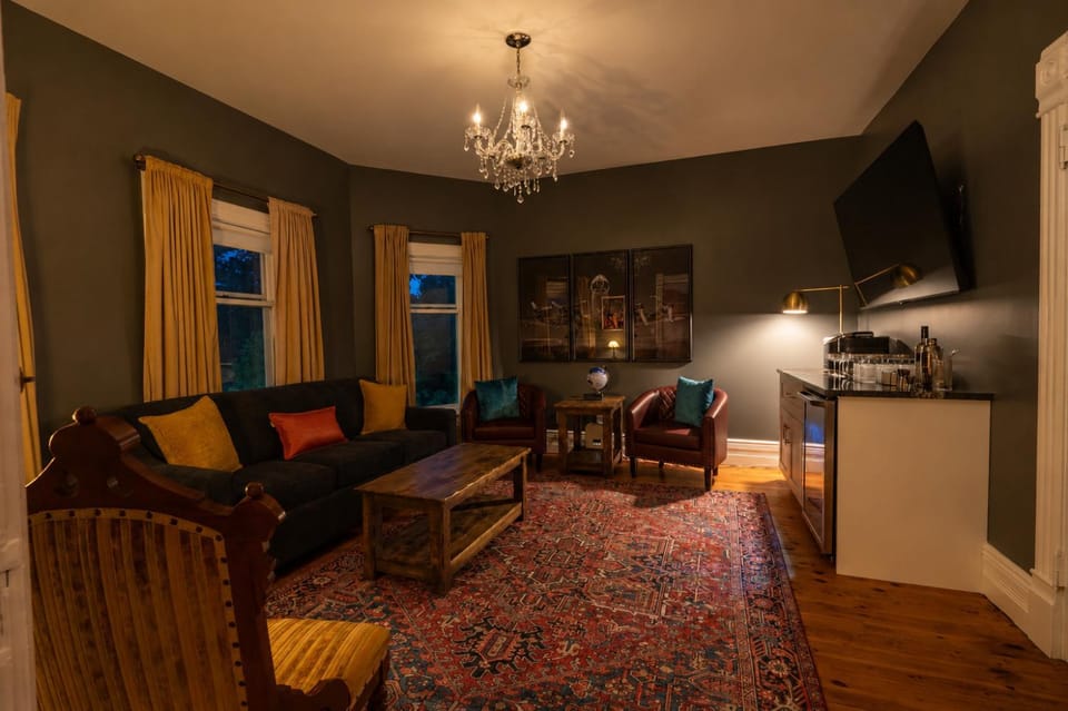 Living room, Lounge or bar