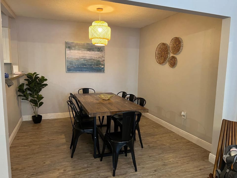 Stay at Coral Gables Apartment in Coral Gables