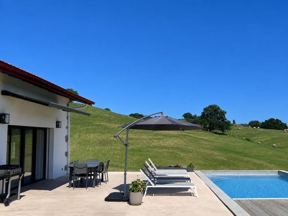 Garden, Swimming pool